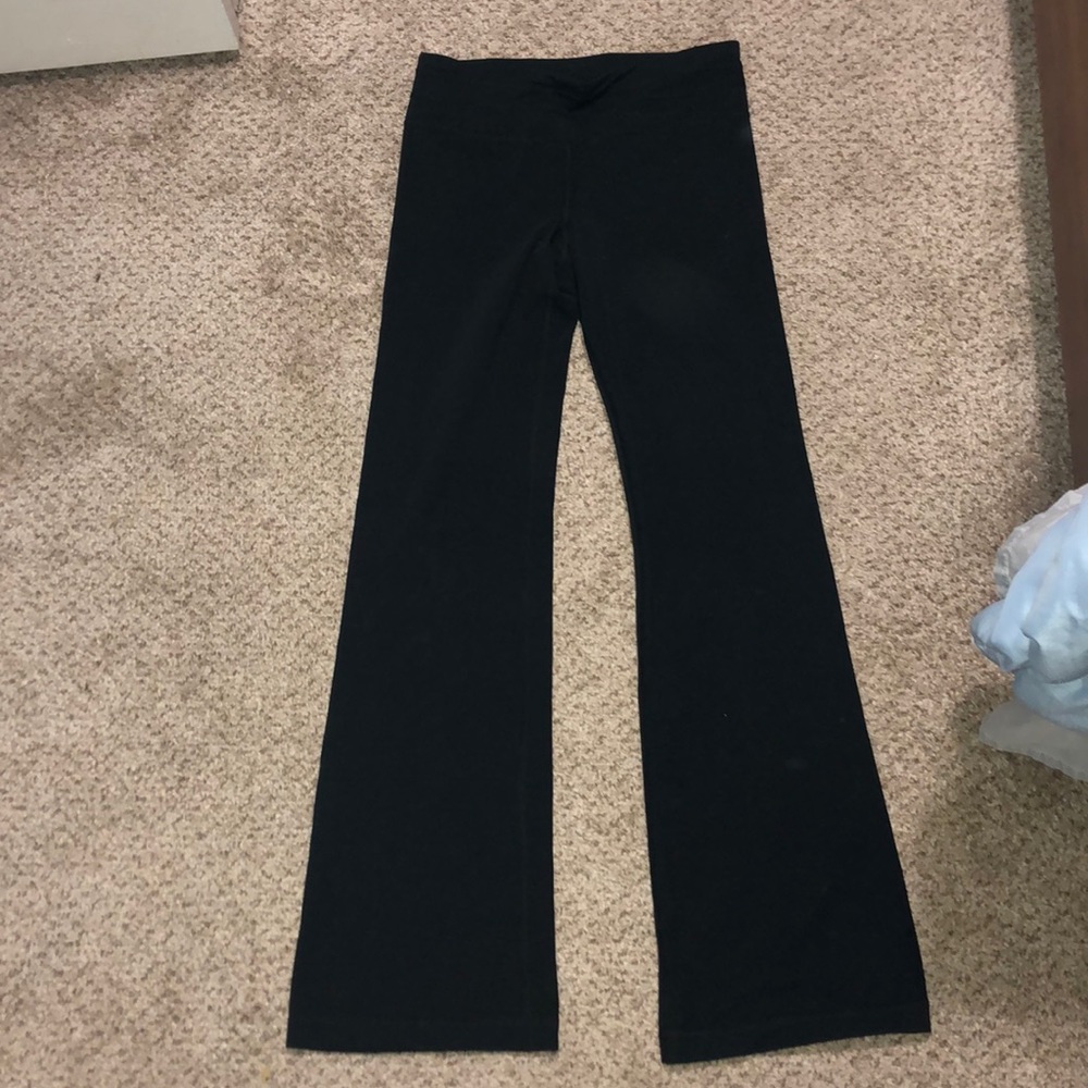 Under Armour athletic, flare yoga pants